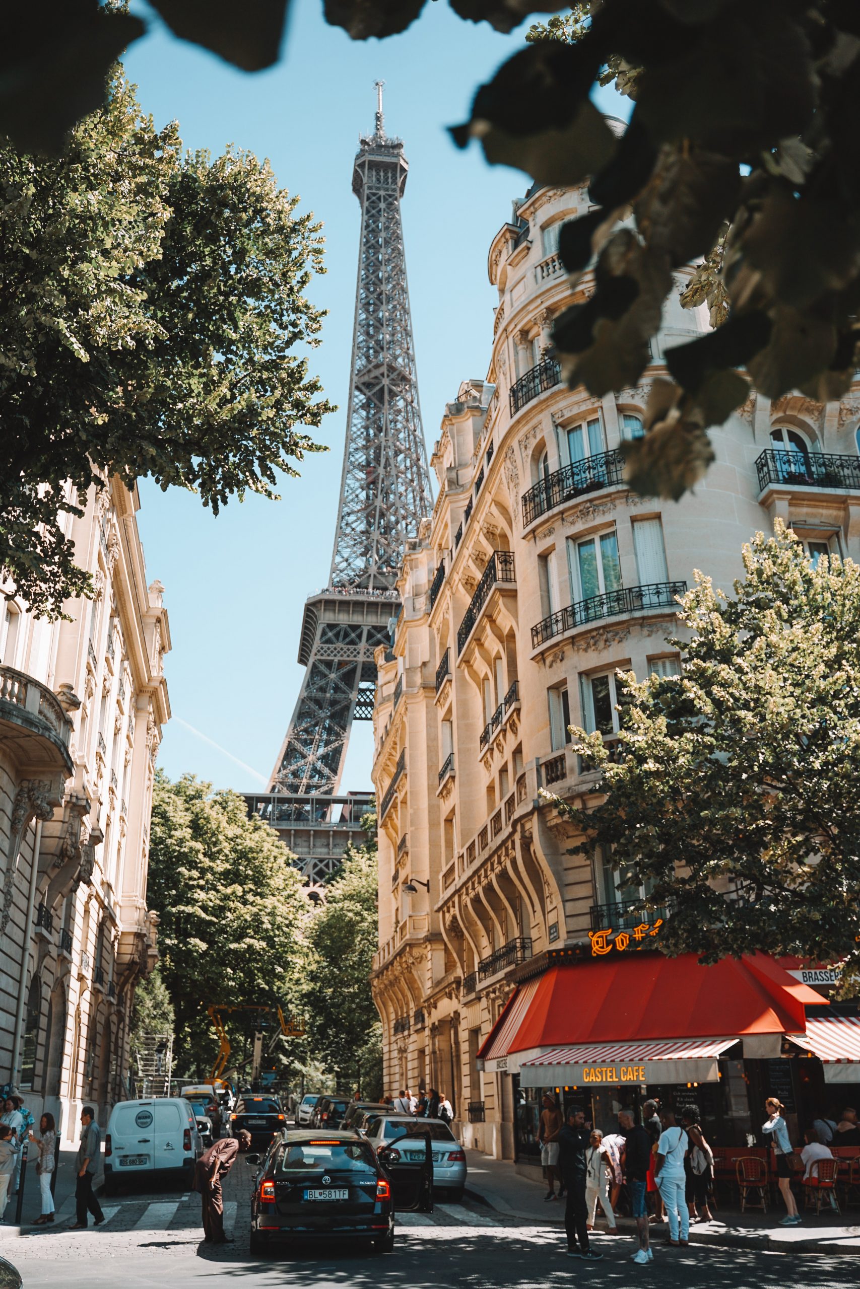 pexels-alex-azabache-4039924